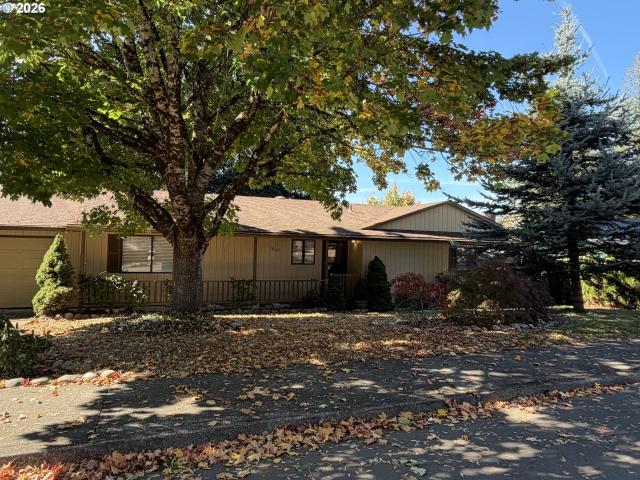 House for sale in Sandy, Clackamas County