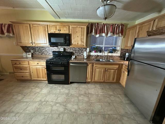 House for sale in Watervliet, New York