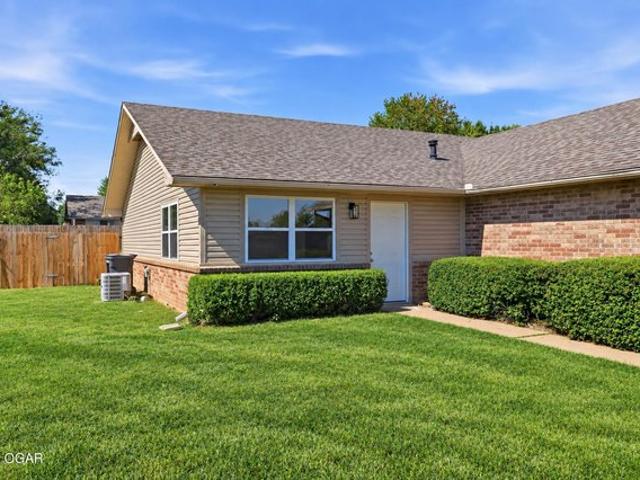 House for sale in Rogers, Benton County