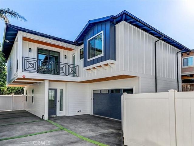 Townhouse for sale in Redondo Beach, California