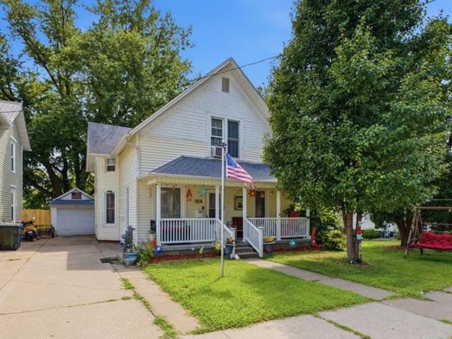 House for sale in Muscatine, Iowa