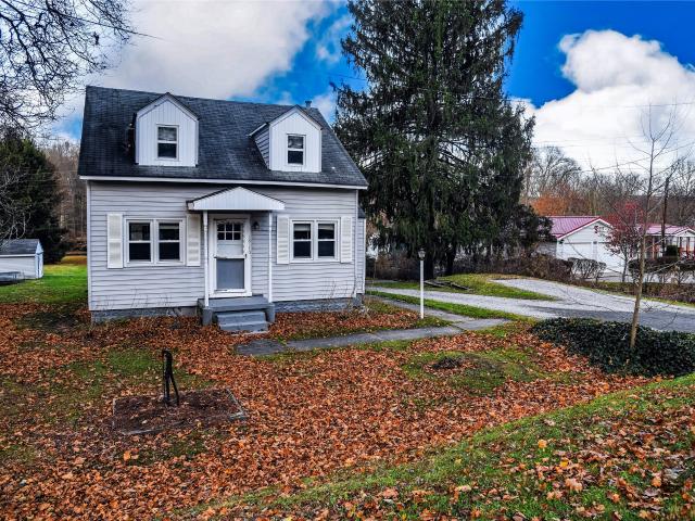 House for sale in Crawford, Pennsylvania