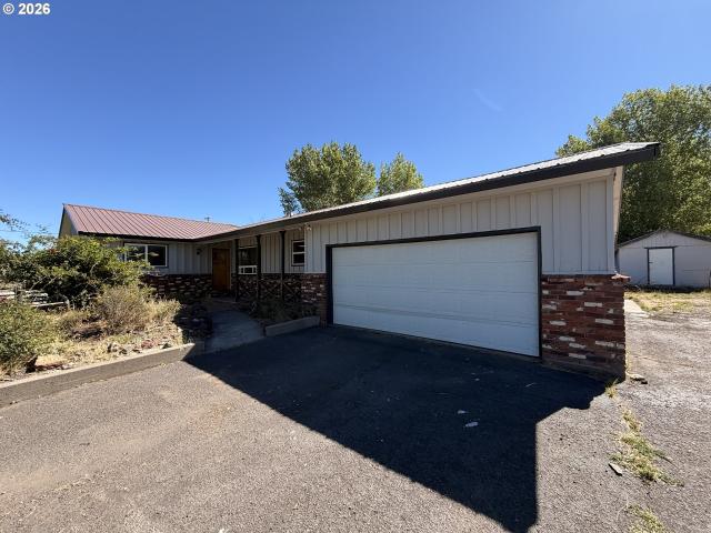 House for sale in Lakeview, Lake County