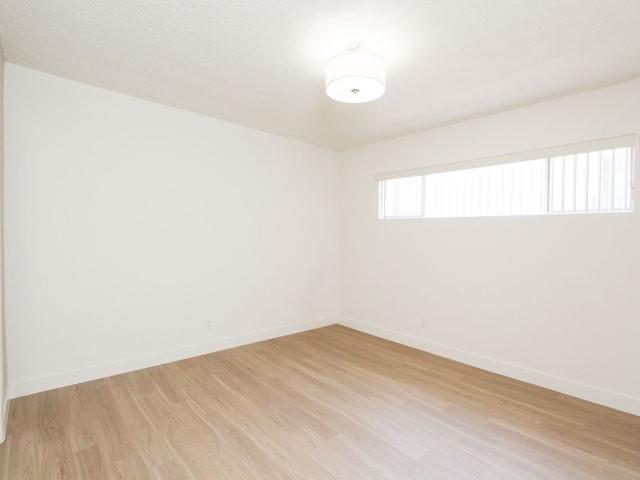 Apartment for rent in Canoga Park, California
