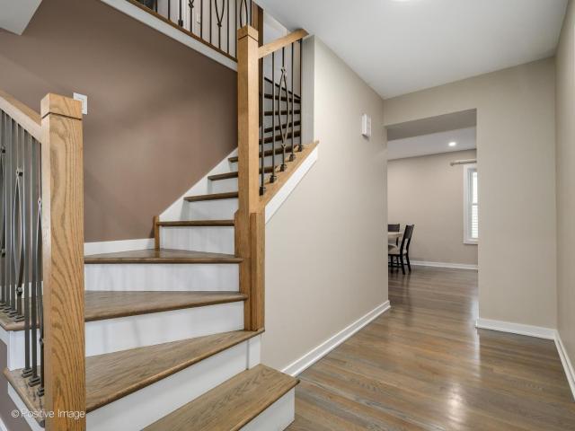 House for sale in Elk Grove Village, Illinois