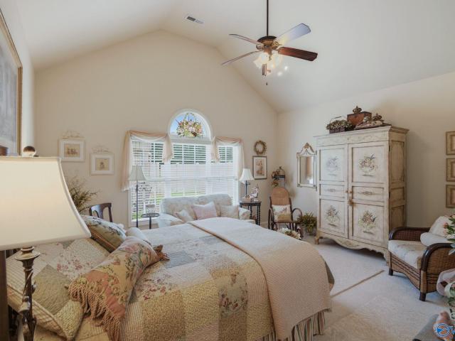 Townhouse for sale in Huntsville, Alabama