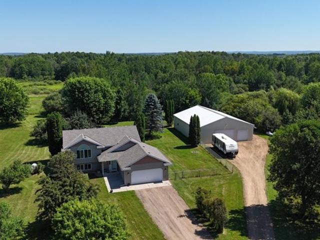 House for sale in Shafer, Minnesota