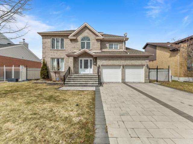 House for sale in Kirkland, Quebec