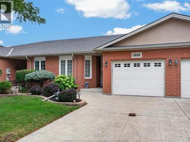 House for sale in Ontario