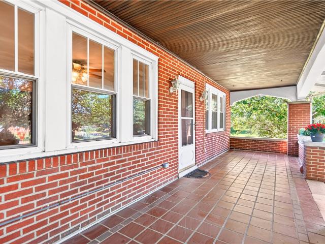 House for sale in Indianola, Pennsylvania