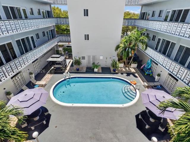 Condo for sale in Hollywood, Florida