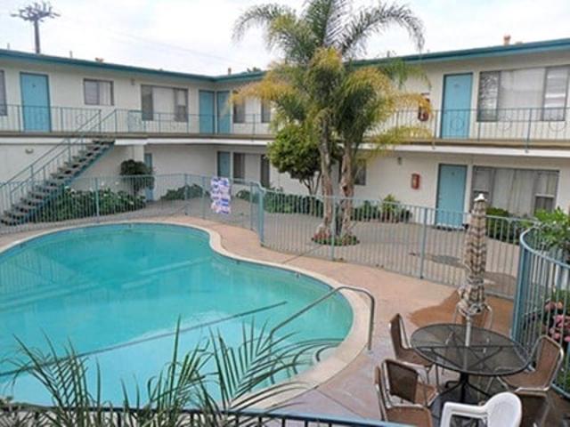Apartment for rent in Gardena, West Athens