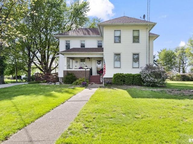 House for sale in Petersburg, Illinois