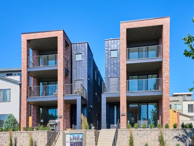 Townhouse for sale in Denver