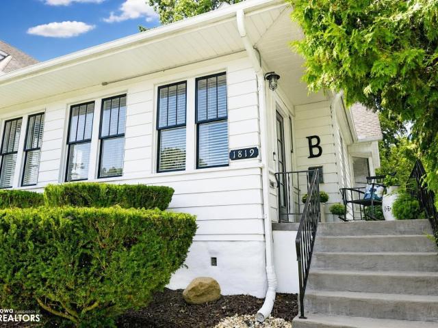 House for sale in Burlington, Iowa