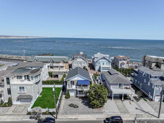House for sale in Avalon, New Jersey