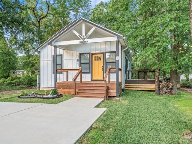 House for sale in Oakhurst, Texas