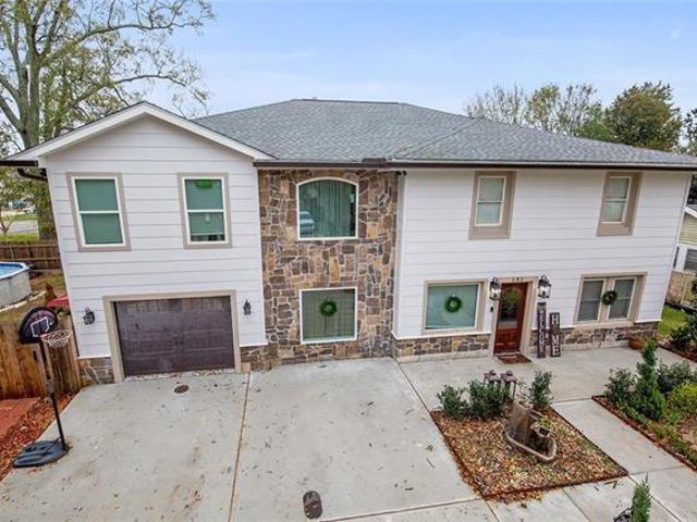 Property for sale in Harahan, Louisiana
