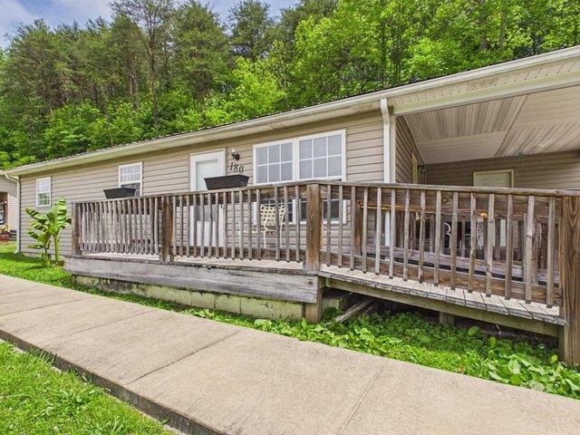 House for sale in Thelma, Kentucky