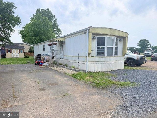 House for sale in Wrightstown, New Jersey