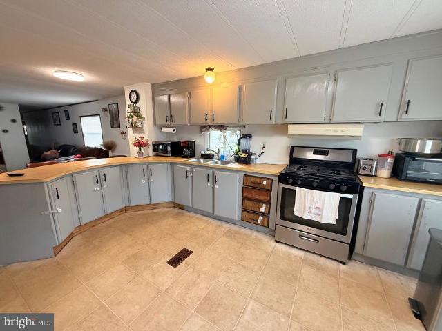 House for sale in Cookstown, New Jersey