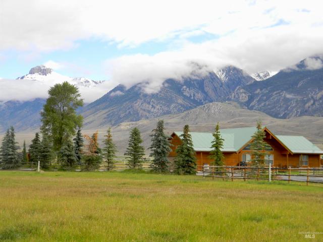 Farm for sale in Mackay, Idaho