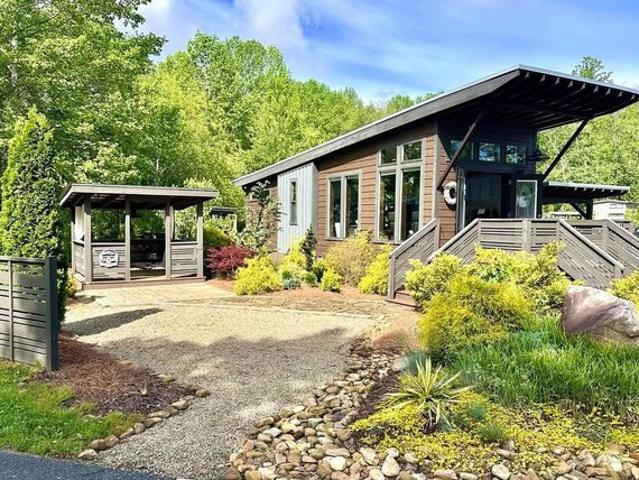 House for sale in East Flat Rock, North Carolina