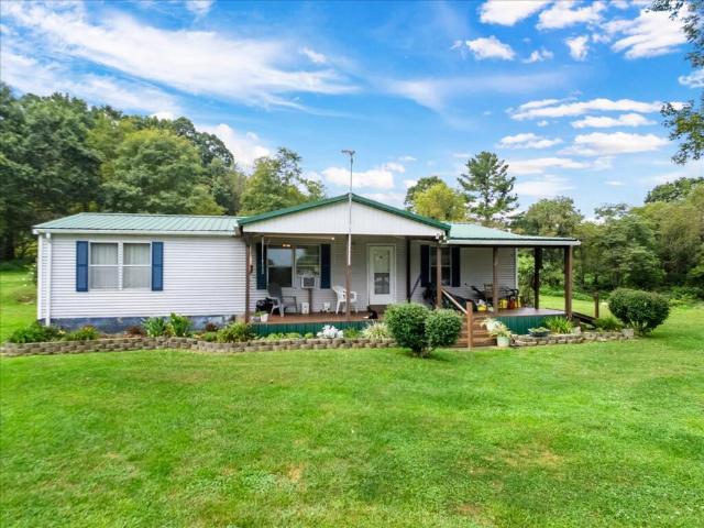 House for sale in Summit, Rural Retreat