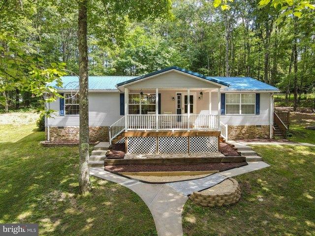 House for sale in Garrett, Maryland