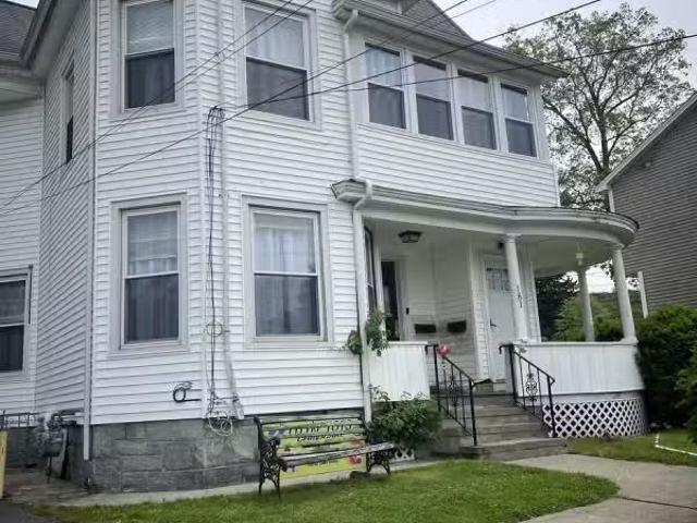 House for rent in Naugatuck