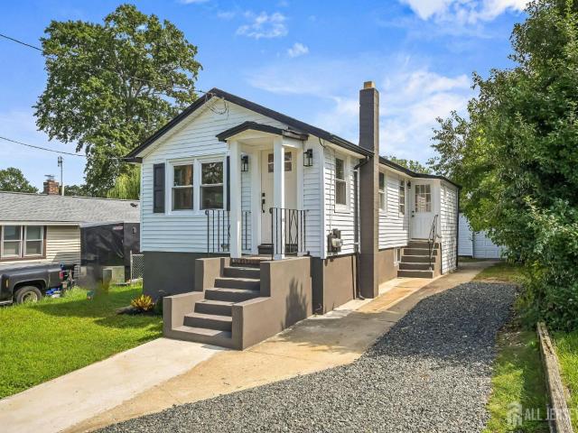 House for sale in Cliffwood, New Jersey