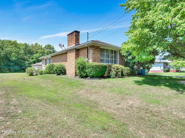 House for sale in Moosic, Pennsylvania