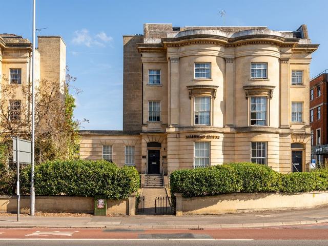 Apartment for rent in Newtown, Reading