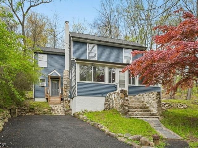 House for sale in Landing, New Jersey
