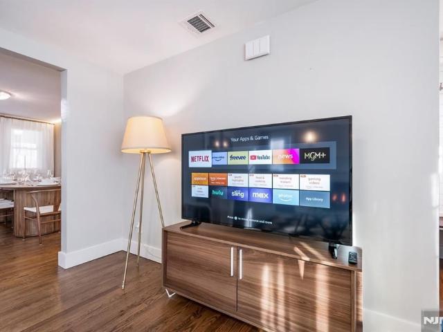 House for rent in Woodcliff Lake, New Jersey