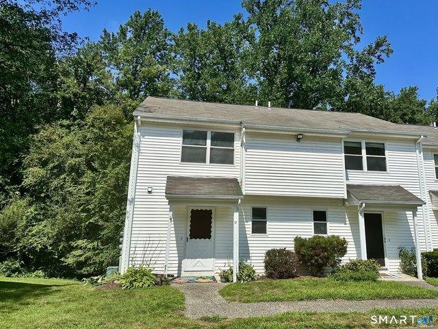 Townhouse for sale in Bristol, Connecticut