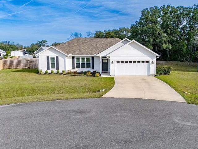 House for sale in Trenton, Florida