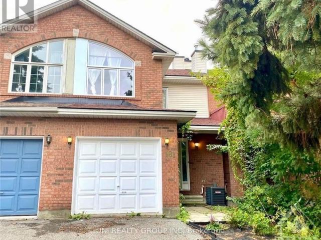 Townhouse for rent in Mulhurst Bay, Ontario
