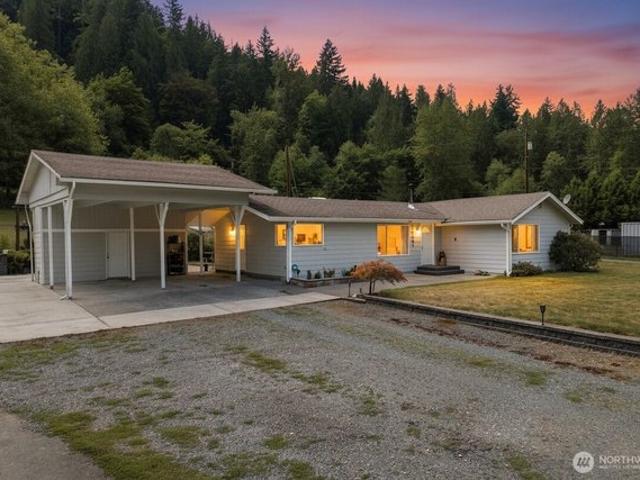House for sale in Maple Valley, Washington
