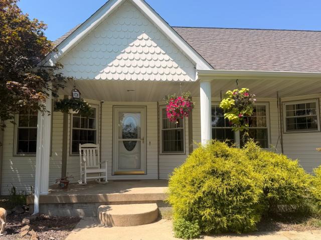 House for sale in Irvington, Illinois