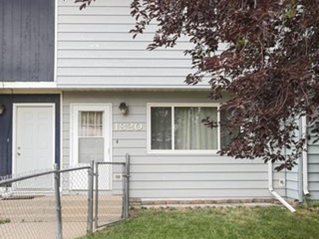 Townhouse for sale in Williston, Williams County