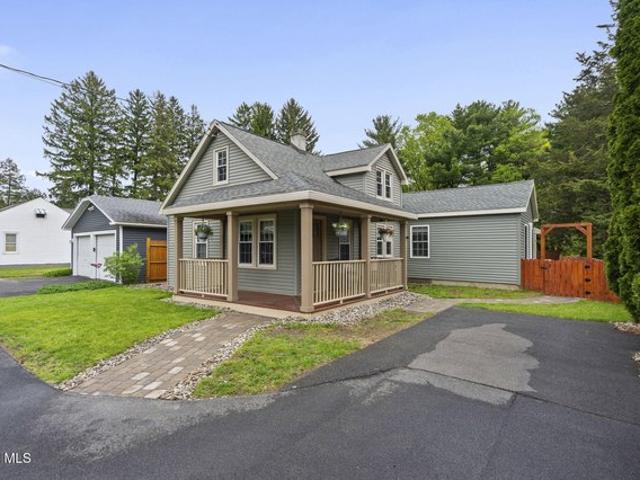 House for sale in Schenectady, New York