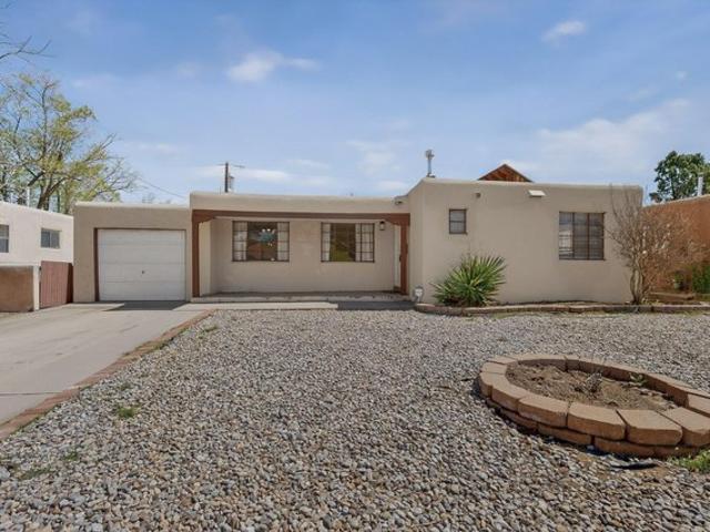 House for sale in New Mexico
