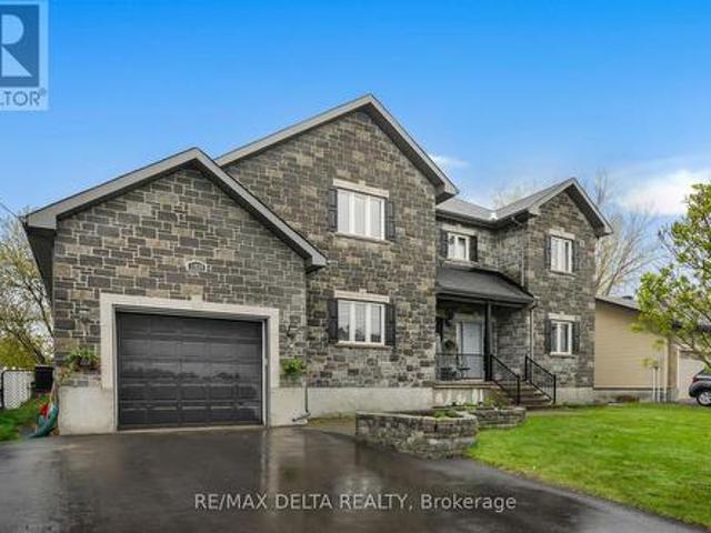 House for sale in Clarence-rockland, Ontario