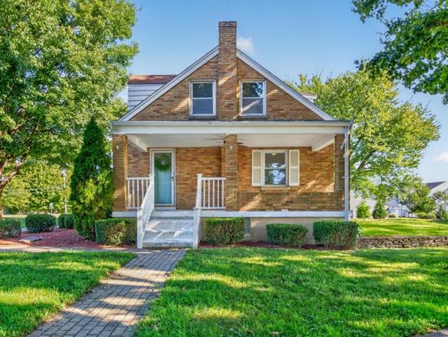 House for sale in Hebron, Kentucky