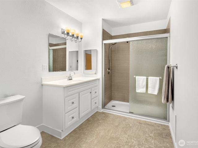 Condo for sale in Kenmore, Washington