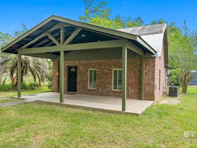 House for sale in Robertsdale, Alabama