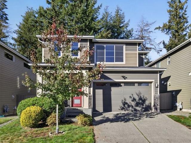 House for sale in Fairwood Pointe, Renton