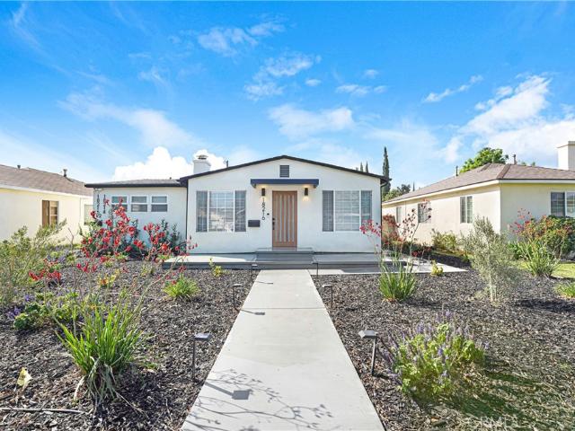 House for sale in Reseda, Canoga Park