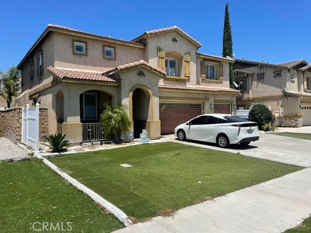 House for sale in Fontana, San Bernardino County